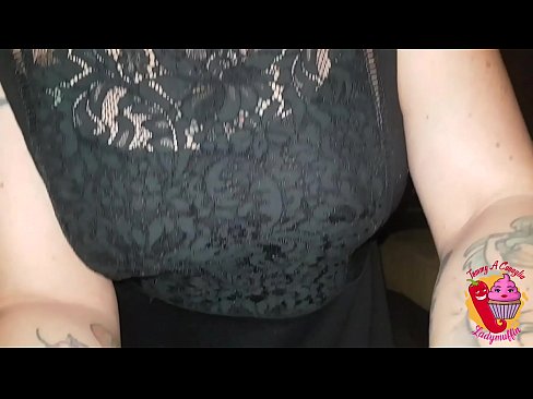 ❤️ 淫荡的继妹给他口交和西班牙语 at us