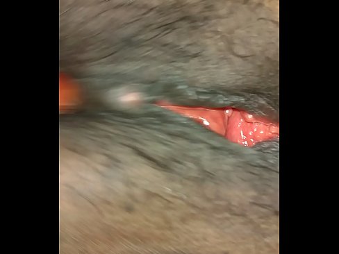 ❤️ 我的肥美阴部的传播使它喷出 at us